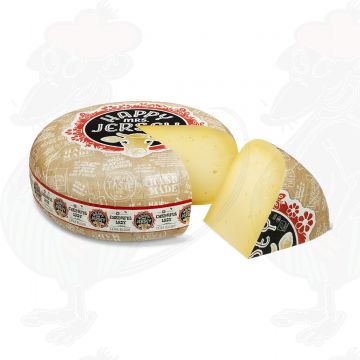 Happy Mrs. Jersey Cheerful Lady - Biologische Jerseykaas