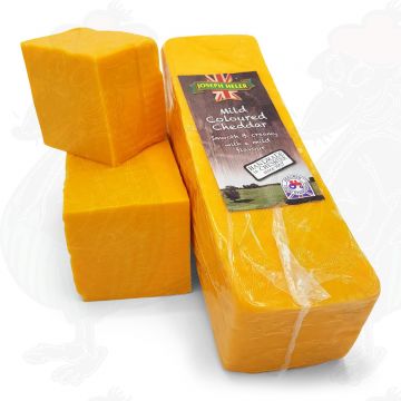 Rode cheddar kaas - Mild |  Block of 2,5 kilo / 5.5 lbs